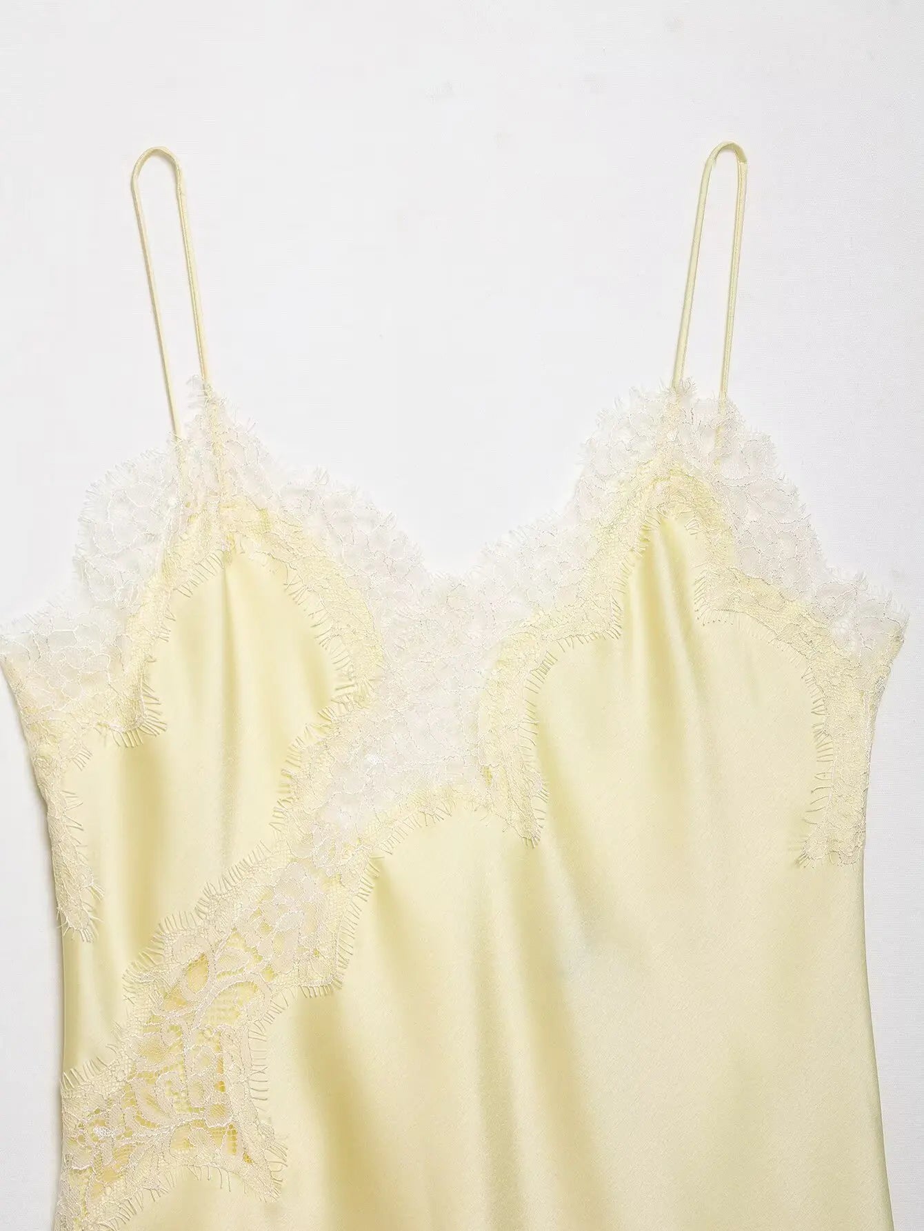 AMEHE Women's Asymmetrical Lace Backless Off-Shoulder Camisole Top
