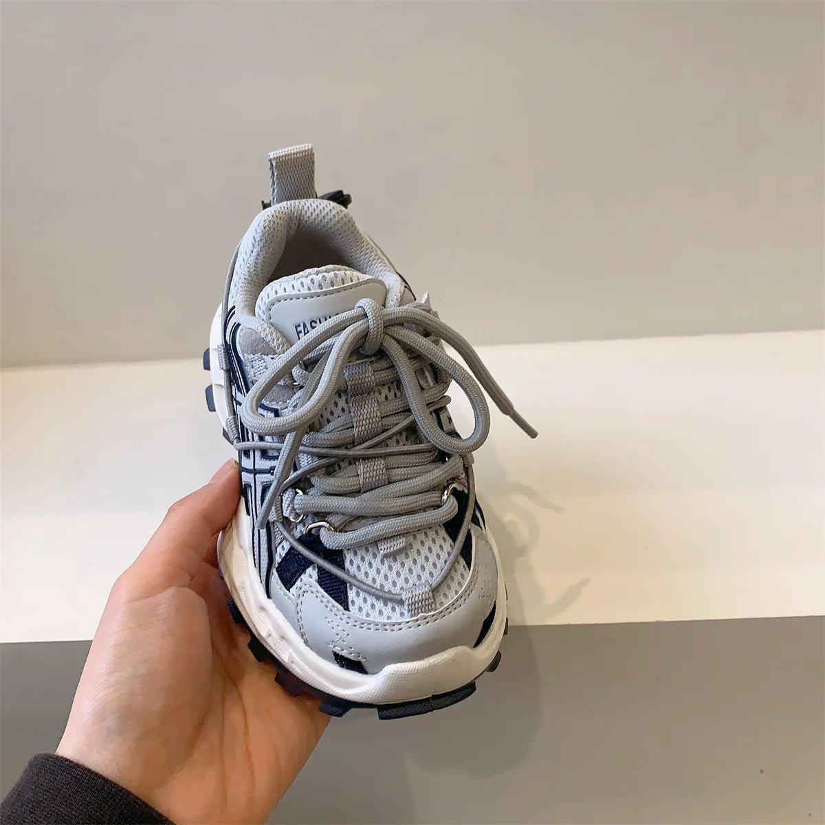2025 Spring Kids’ Korean-Style Mesh Sneakers