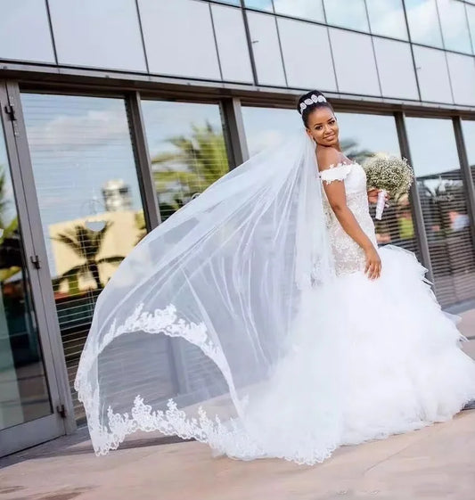Women’s Off-Shoulder Bridal Gown – Elegant Appliqué Wedding Dress