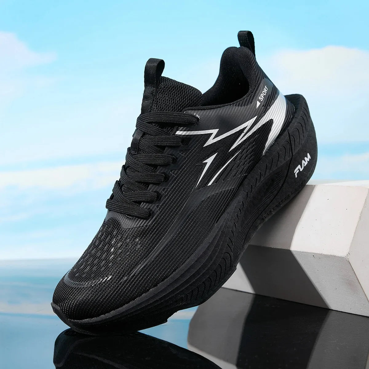 Lightweight Running Shoes – Men’s & Women’s Breathable Non-Slip Sneakers for Marathon, Walking & Outdoor Training