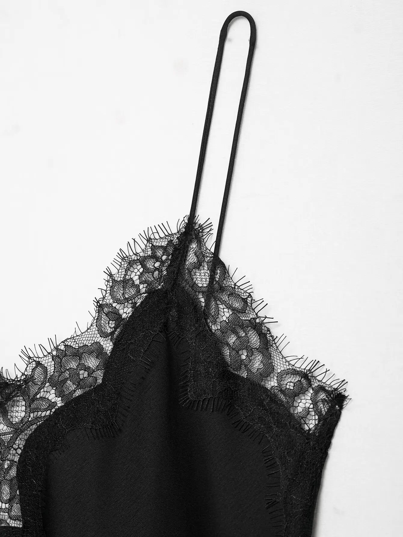 AMEHE Women's Asymmetrical Lace Backless Off-Shoulder Camisole Top