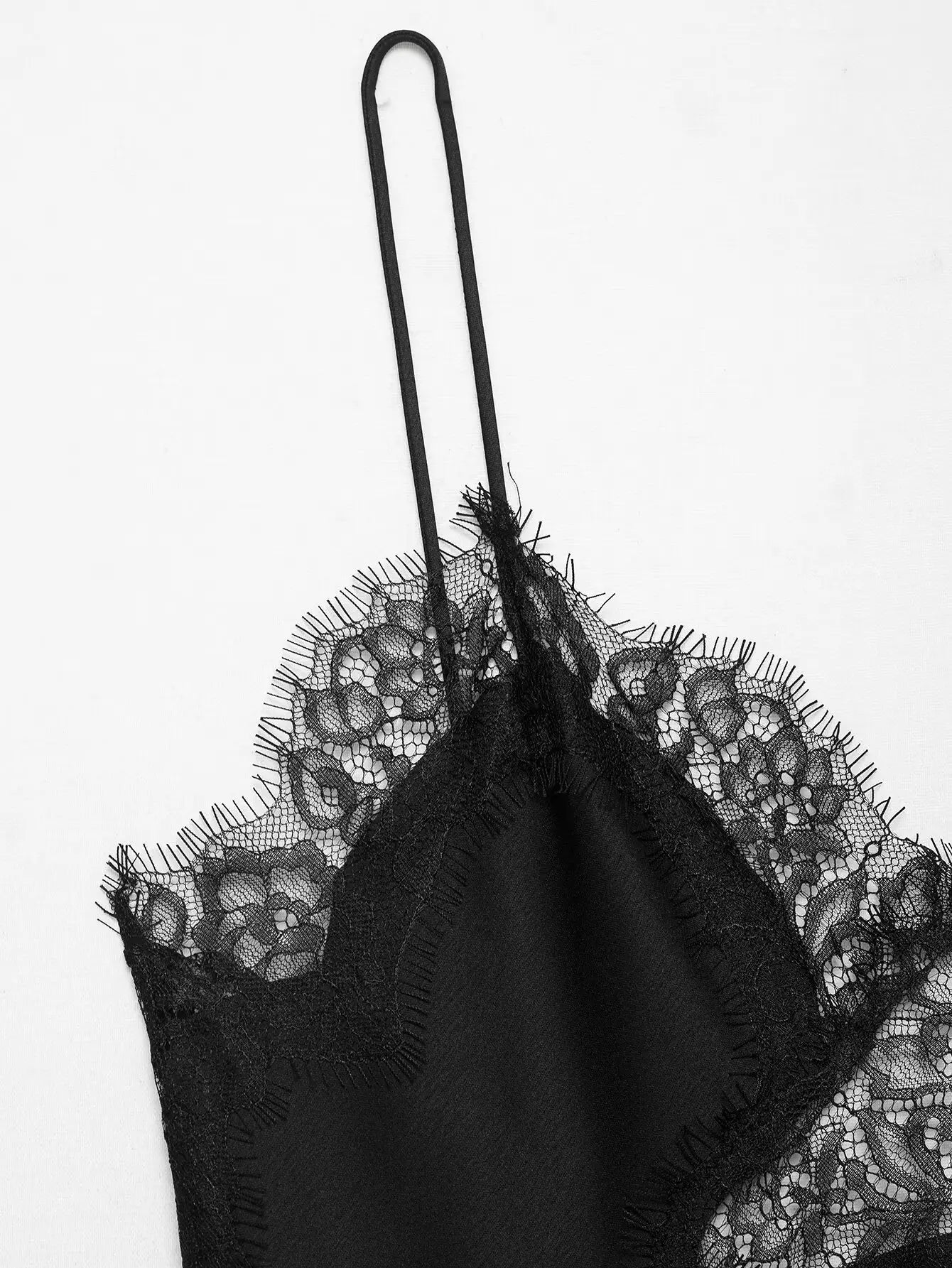 AMEHE Women's Asymmetrical Lace Backless Off-Shoulder Camisole Top