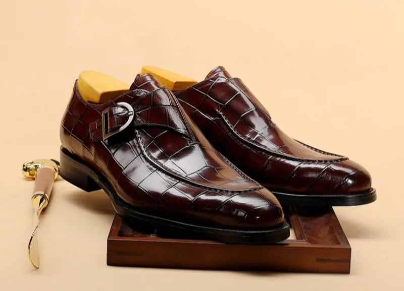 Men’s Business Oxford Shoes – Retro Carved Leather, Large Size