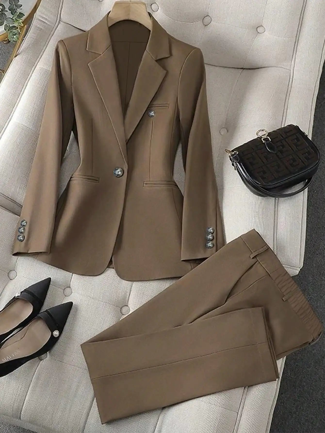 AMEHE Women’s Single-Breasted 2-Piece Suit Set