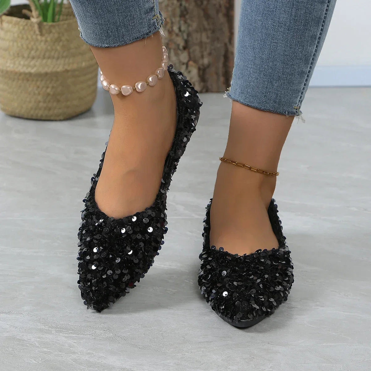 Ladies’ Casual Flats – Light, Soft Sole Pointed Toe Shoes