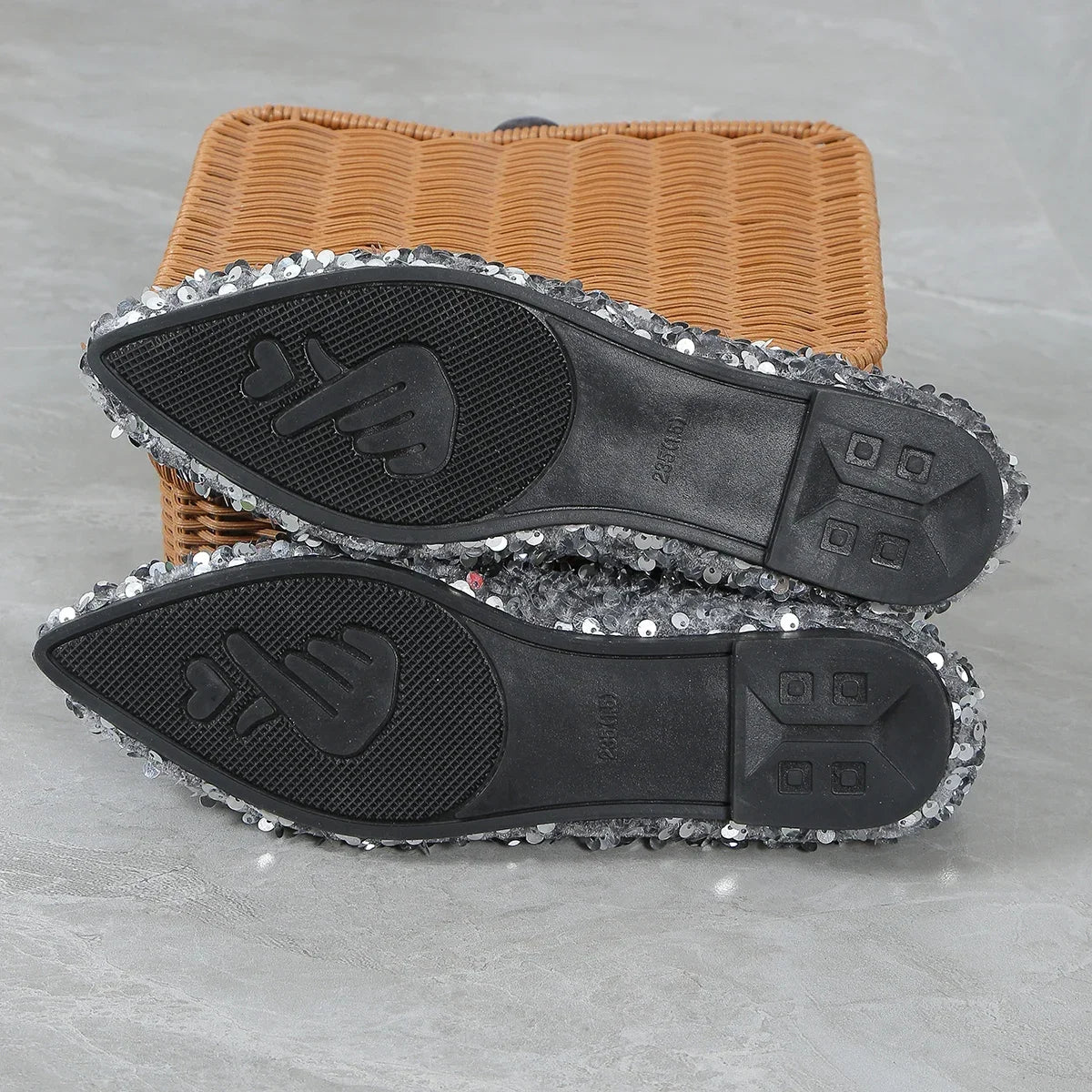 Ladies’ Casual Flats – Light, Soft Sole Pointed Toe Shoes