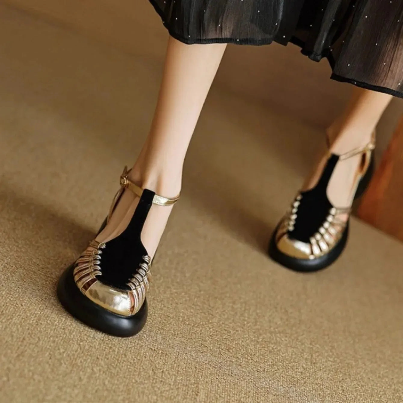 Ladies’ Comfortable Summer Sandals – Trendy Buckle Flats