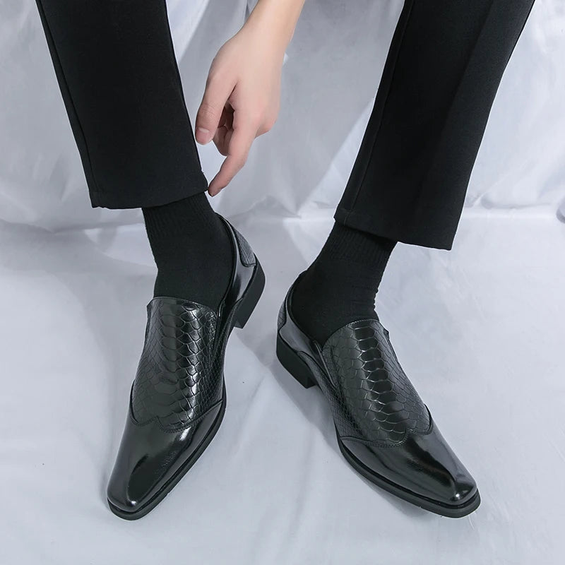 Men’s Shiny Leather Chelsea Shoes – Elegant & Versatile Footwear