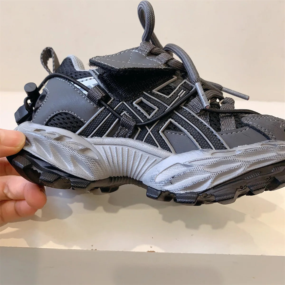 2025 Spring Kids’ Korean-Style Mesh Sneakers