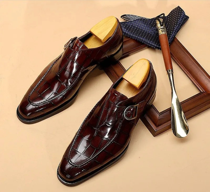 Men’s Business Oxford Shoes – Retro Carved Leather, Large Size