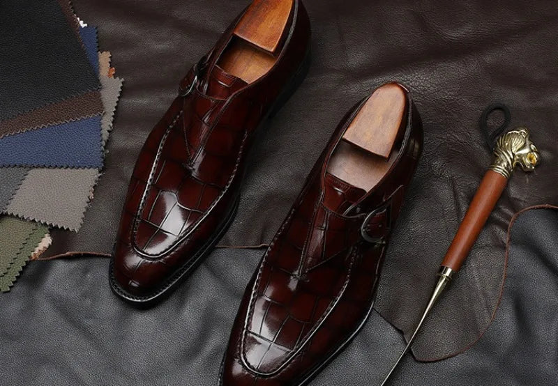 Men’s Business Oxford Shoes – Retro Carved Leather, Large Size