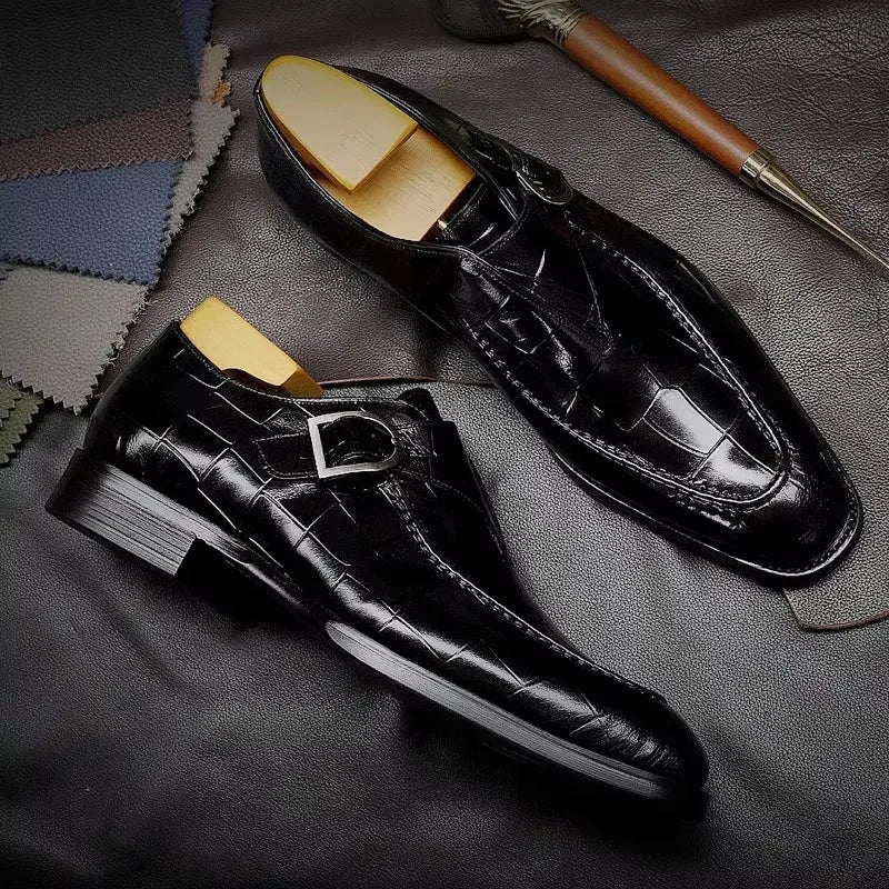 Men’s Business Oxford Shoes – Retro Carved Leather, Large Size