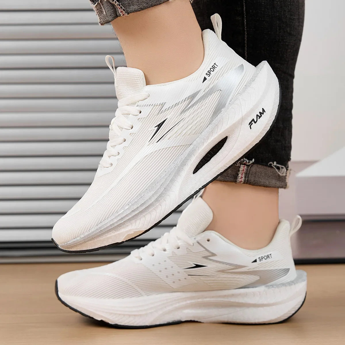 Lightweight Running Shoes – Men’s & Women’s Breathable Non-Slip Sneakers for Marathon, Walking & Outdoor Training