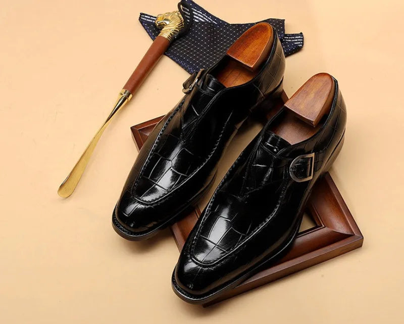 Men’s Business Oxford Shoes – Retro Carved Leather, Large Size