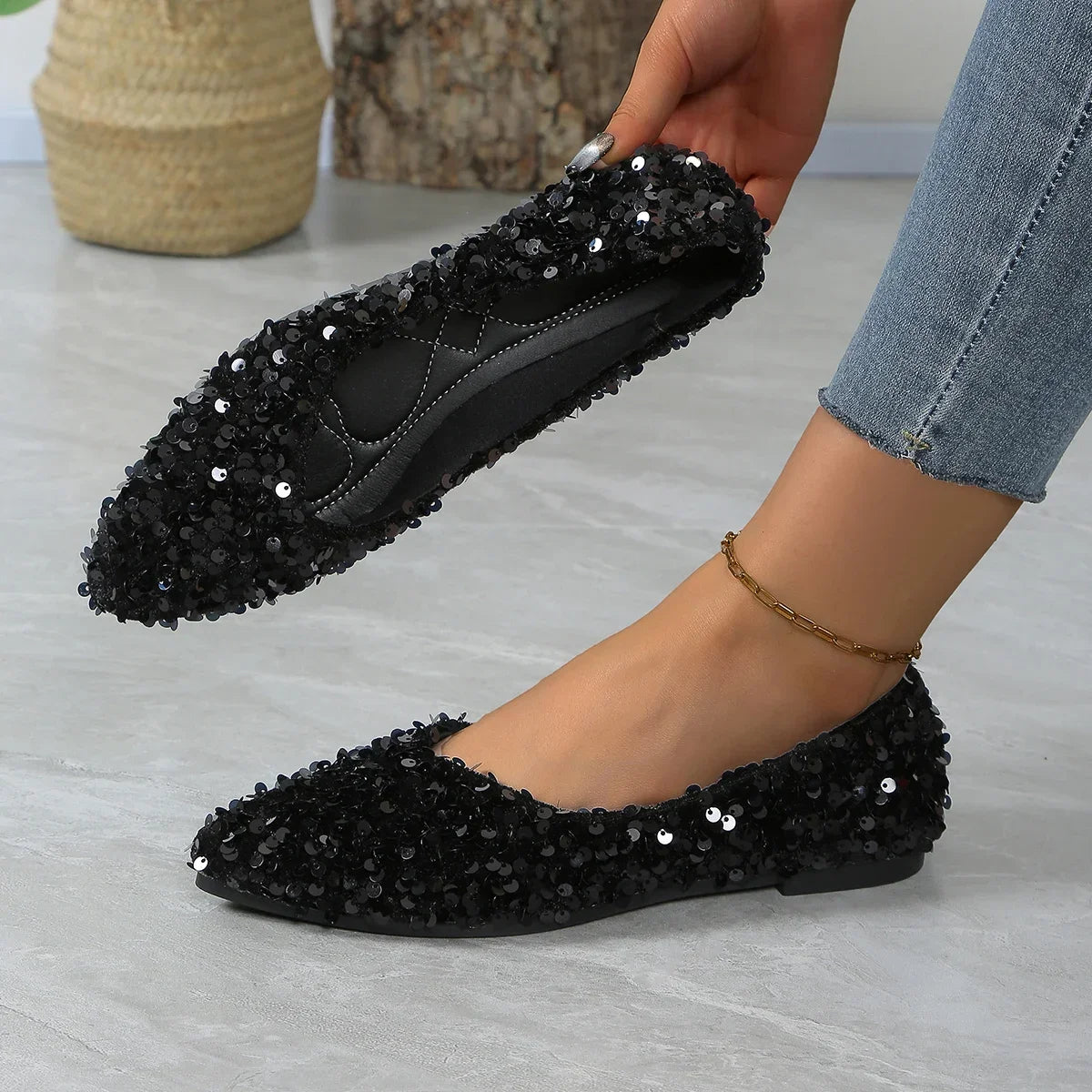 Ladies’ Casual Flats – Light, Soft Sole Pointed Toe Shoes