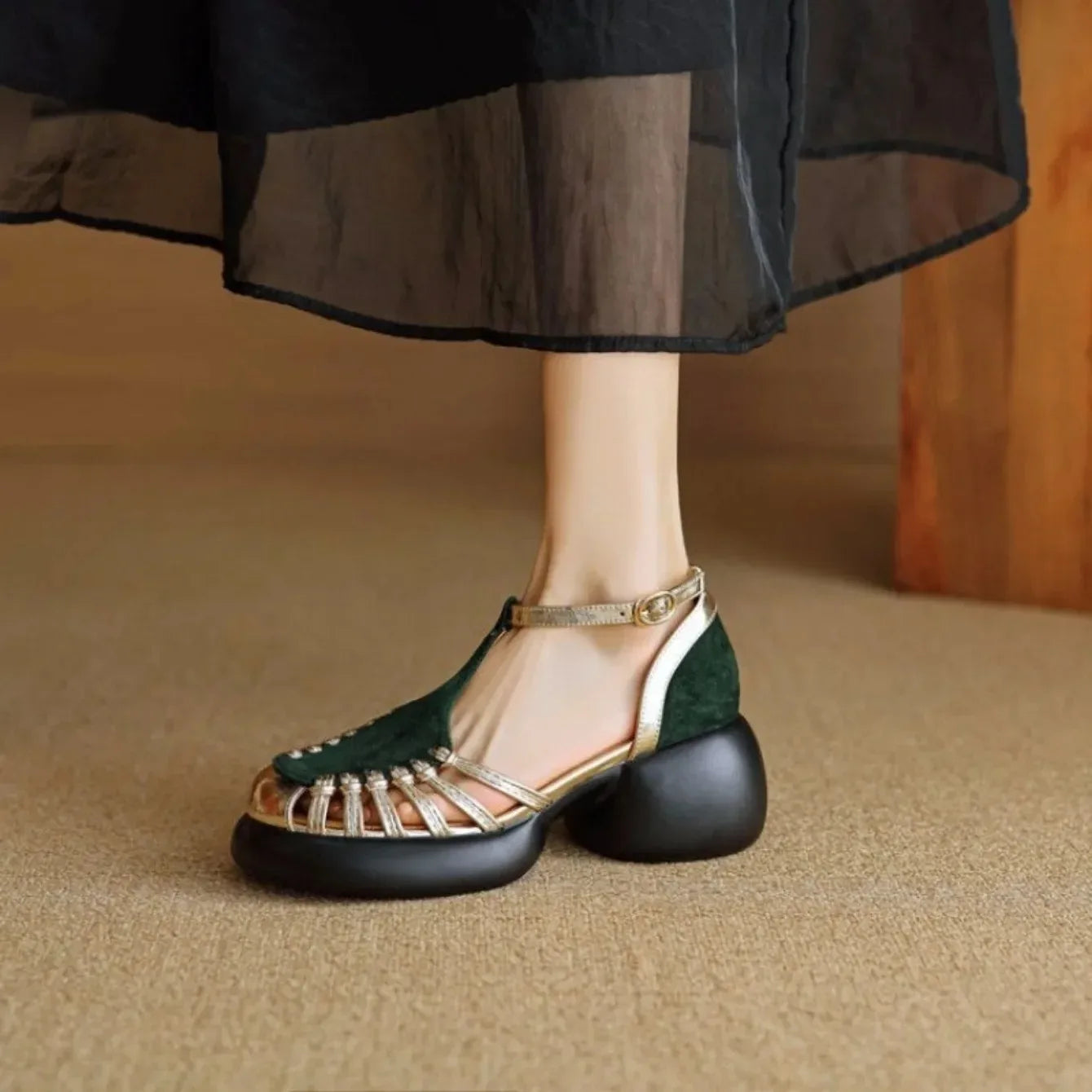 Ladies’ Comfortable Summer Sandals – Trendy Buckle Flats